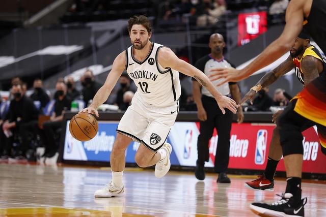 埃迪25+12灰熊再负篮网 小萨绝杀国王险胜热火