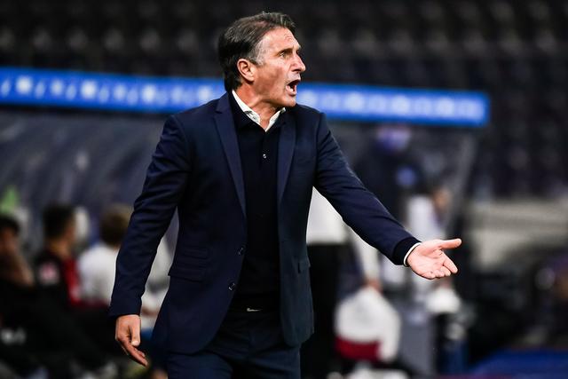 赵继伟19+7弗格23分 辽宁6人上双大胜江苏